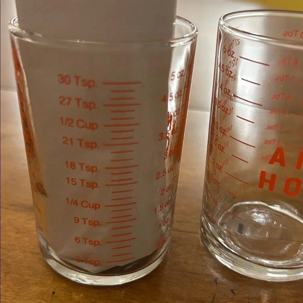 Anchor Hocking Measuring Glasses, Set of 2